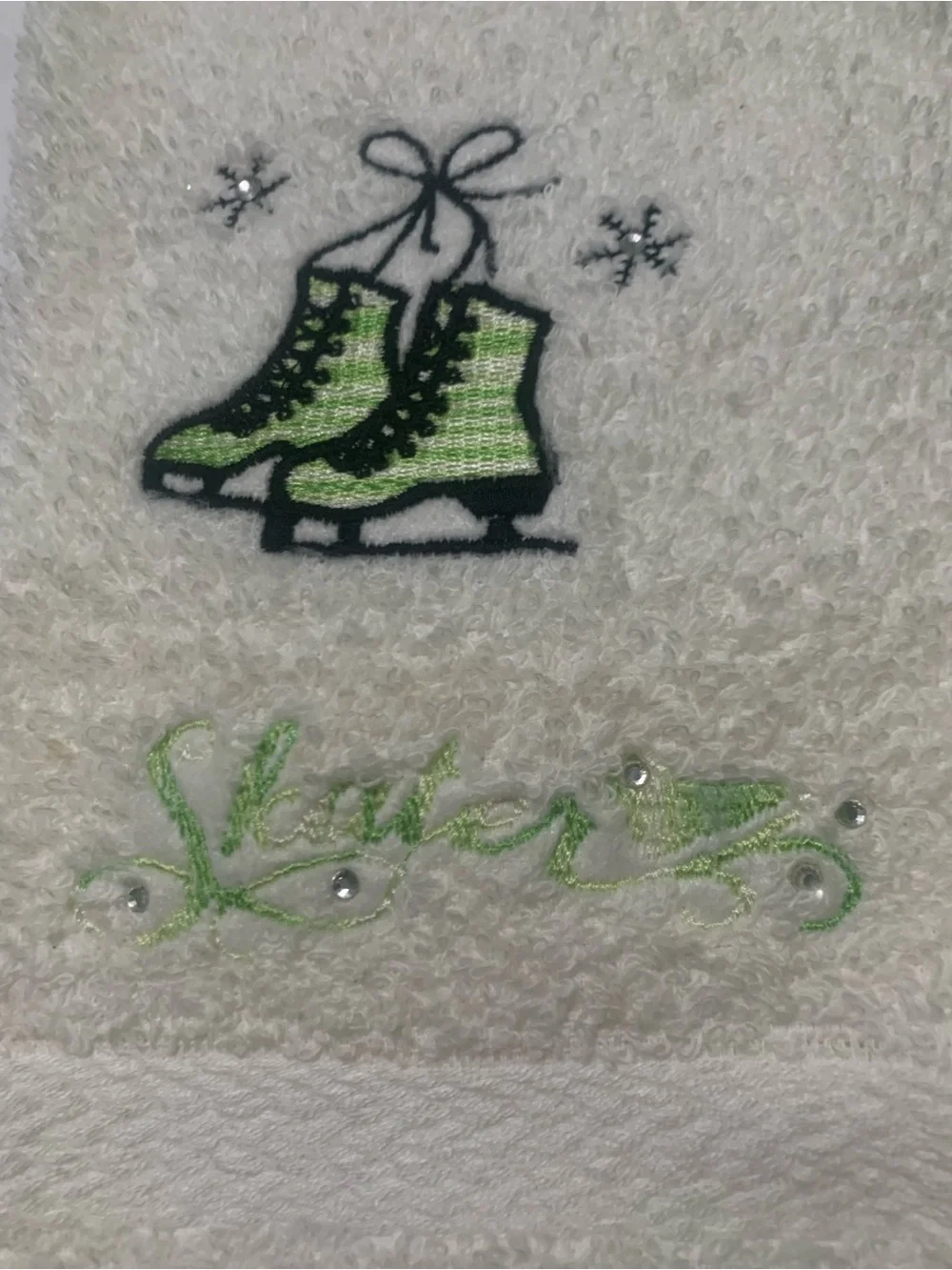 Mystique Boutique White Hand Towels With  Embroidered Ice Skates Yellow & Green